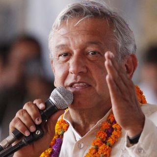 López Obrador promete restablecer Luz y Fuerza del Centro