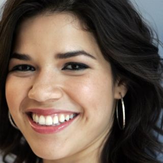 América Ferrera pide a latinos a emitir su voto en EU