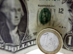 La moneda estadunidense se cotiza en un mínimo a la compra de 13.74 y el euro en 17.39 pesos. ARCHIVO  /