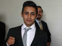 Moisés Fuentes tendrá a su favor la fortaleza, ventaja física, mayor estatura y alcance. ARCHIVO  /