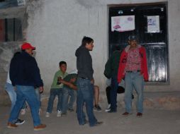 Tras la agresión, tanto elementos de la Policía Municipal y de la fiscalía estatal, iniciaron la busqueda del agresor.  /