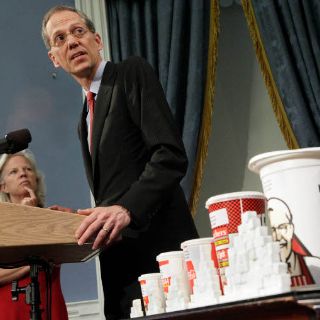 Nueva York quiere prohibir las bebidas azucaradas de más de medio litro