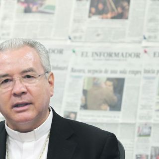 La sociedad debe apoyarse en la solidaridad: Robles