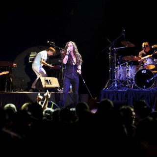 Azul Violeta llevó al éxtasis a Guadalajara