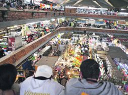 Los locatarios aseguran que han aumentado robos de bolsas y celulares, ''delante y frente a nosotros''.  /