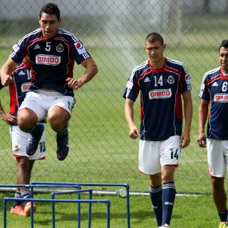 No afectan salidas de Magallón y Medina: Araujo