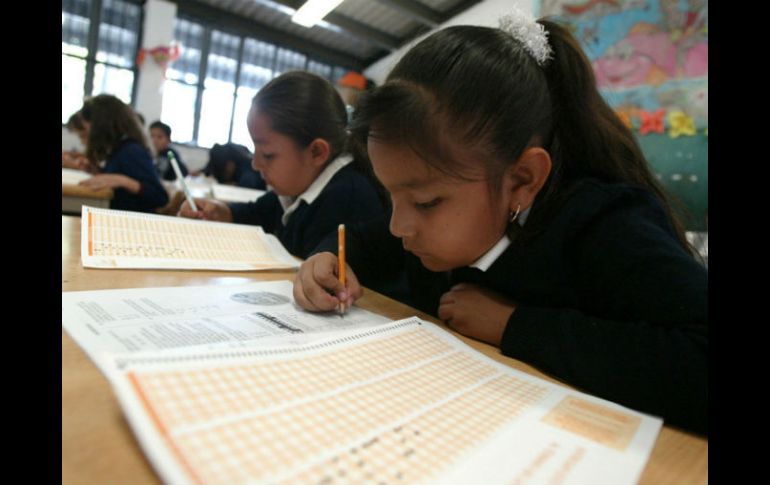 A partir de este miércoles y hasta el 8 de junio, se someterán a la prueba alumnos de los tres grados de secundarias públicas. ARCHIVO  /