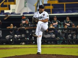 El bateador designado dominicano Rubén Mateo bateó cuatro hits  y guió a Delfines al triunfo. ESPECIAL  /