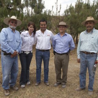 Crear un bosque urbano en Colomos III, promete Héctor Robles