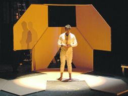 La fiesta del indio narra los recorridos de una familia, cuyos lazos de parentesco se disuelven.Cortesía Compañía Opcional  /