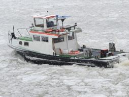 El accidente probablemente cause graves problemas a los pescadores que dependen de esas aguas para su subsistencia. ARCHIVO  /