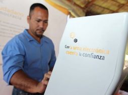 La boleta electrónica fue producida por el Centro de Investigación y Estudios Avanzados del IPN. ARCHIVO  /