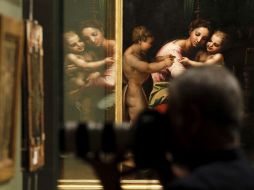 ''El último Rafael'' contiene también obras prestadas por parte del museo Louvre. EFE  /