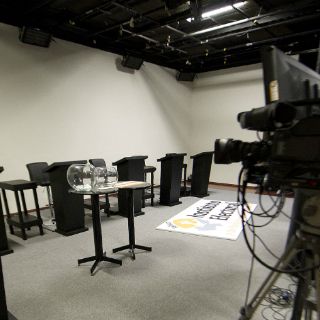 Candidatos a la gubernatura arribarán una hora antes al debate