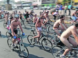 Contingente ciclista a su paso por Chapultepec y Avenida México.  /