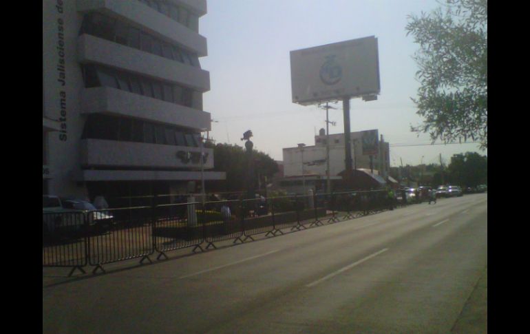 Todo transcurre sin incidentes de ningún tipo en las afueras del SJRTV.  /