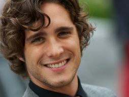 El actor encarna a un joven llamado Drew aspirante a estrella de rock. AFP  /