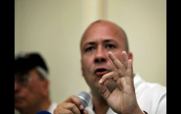 El candidato lamentó que el encuentro entre los cinco candidatos no se transmitiera por las grandes cadenas de televisión. ARCHIVO  /