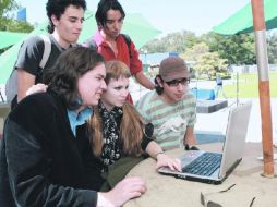 Cursos. Las universidades no cierran sus puertas en vacaciones y ofrecen diversas materias para sus estudiantes.  /