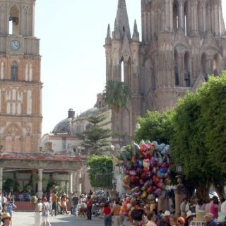 Esperan el 'Desfile de los locos' en San Miguel de Allende