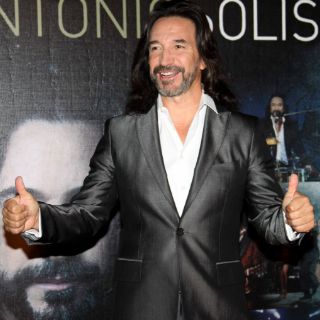 Se prepara ''El Buki'' para grabar dueto con Roberto Carlos