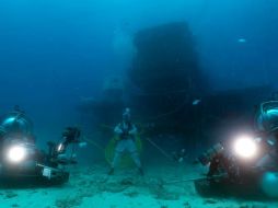 El equipo comenzó a capacitarse en un laboratorio submarino. NASA NEEMO  /