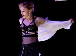 La hazaña de Madonna se dio mientras interpretaba el tema ''Human Nature'' como sucedió en Estambul. EFE  /