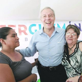 Fernando Guzmán va por los indecisos