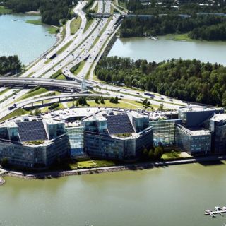 Nokia despedirá 10 mil empleados para el 2013