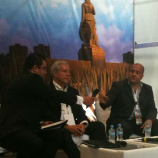 Guzmán y Alfaro se encuentran con financieros