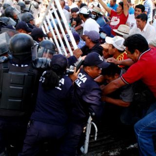 El gobernador de Guerrero se reúne con integrantes de la CETEG