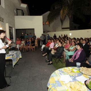 Trabajo en equipo con ciudadanos, ofrece Maricarmen Mendoza