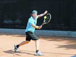 Miguel Tostado jugará hoy la final de la categoría A varonil ante Alejandro Becerra.  /