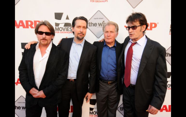 ''A los hijos adultos, tienes que apoyarlos, que sepan que los amas, que sigues presente en sus vidas y los apoyas, señalo Martín. AP  /