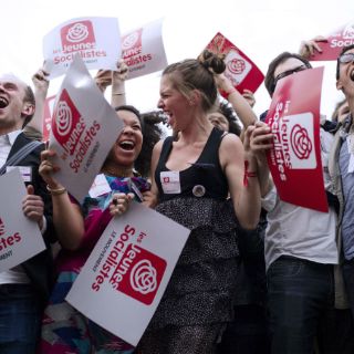 Estiman mayoría absoluta para Hollande en legislativas