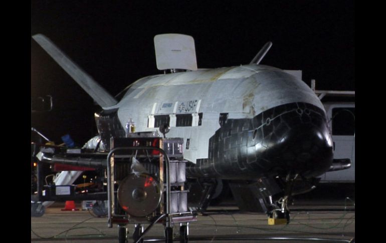 Imágen proporcionada por la Fuerza Aérea de EU muestra el X-37B. AFP  /