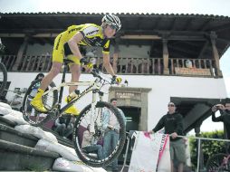 TREPIDANTE. El ciclista jalisciense Ignacio Torres sacó gran ventaja a sus perseguidores y cruzó la meta sin presión alguna.  /