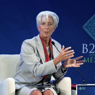 Economía mundial no está en recesión, dice FMI