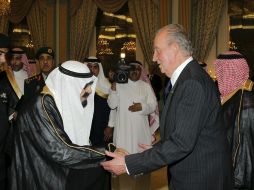 Juan Carlos I de España expresa su pésame al rey de Arabia Saudí Abdalá bin Abdelaziz. EFE  /