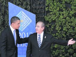 El Presidente Felipe Calderón (derecha) sostuvo un encuentro privado con su homólogo norteamericano Barack Obama. REUTERS  /