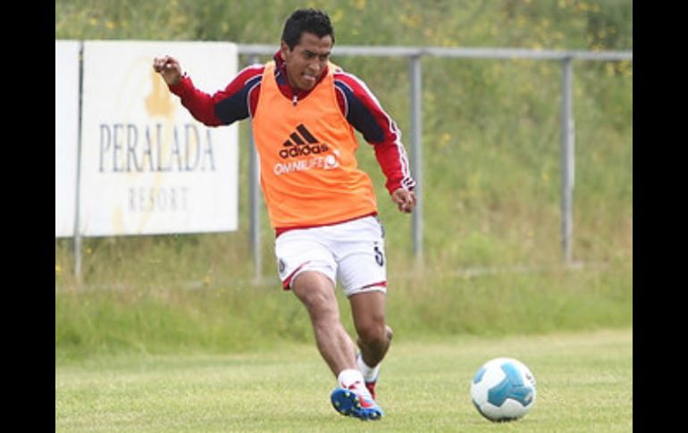 El jugador se está desempeñando como lateral derecho y se le pide que que sea selectivo al ataque. Imagen de chivascampeon.com.ESPECIAL  /