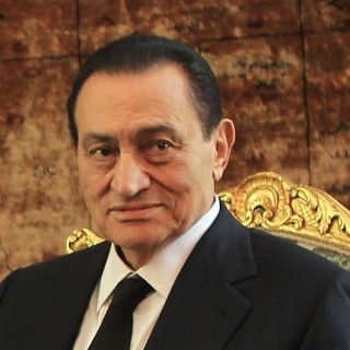 Reportan que Hosni Mubarak está clínicamente muerto