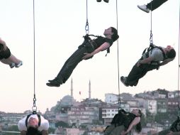 La compañía de teatro-danza catalana hace con Istambul Istambul, un homenaje a la ciudad turca. EFE  /