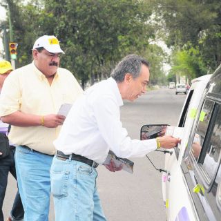 Fernando Garza promete créditos a pequeñas empresas