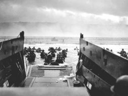 El año 2005 muere el escritor y periodista estadounidense Larry Collins. Sus obras tocan el tema de la Segunda Guerra Mundial. ESPECIAL  /