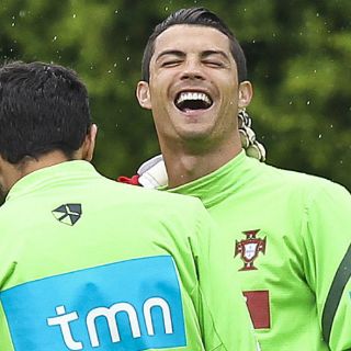 Cristiano debe crecer: Cruyff