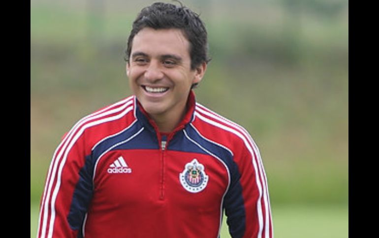 El futbolista busca dejar huella en su nueva institución, tras haber sido líder en Monterrey. Imagen de Chivas.mx. ESPECIAL  /