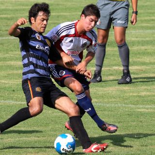 Leones Negros empata en su primer juego de pretemporada