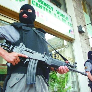 Familia de agente asesinado en México denuncia a departamento Justicia de EU