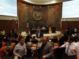 La actual Legislatura ha contratado a cerca de mil personas: lejos de disminuir, el número de plazas se incrementó en 561. ARCHIVO  /